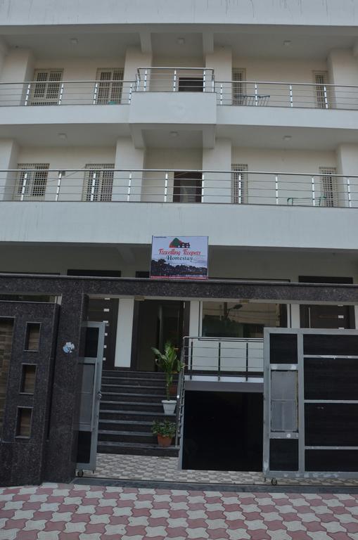 Travelling Troopers Homestay Varanasi Exterior foto