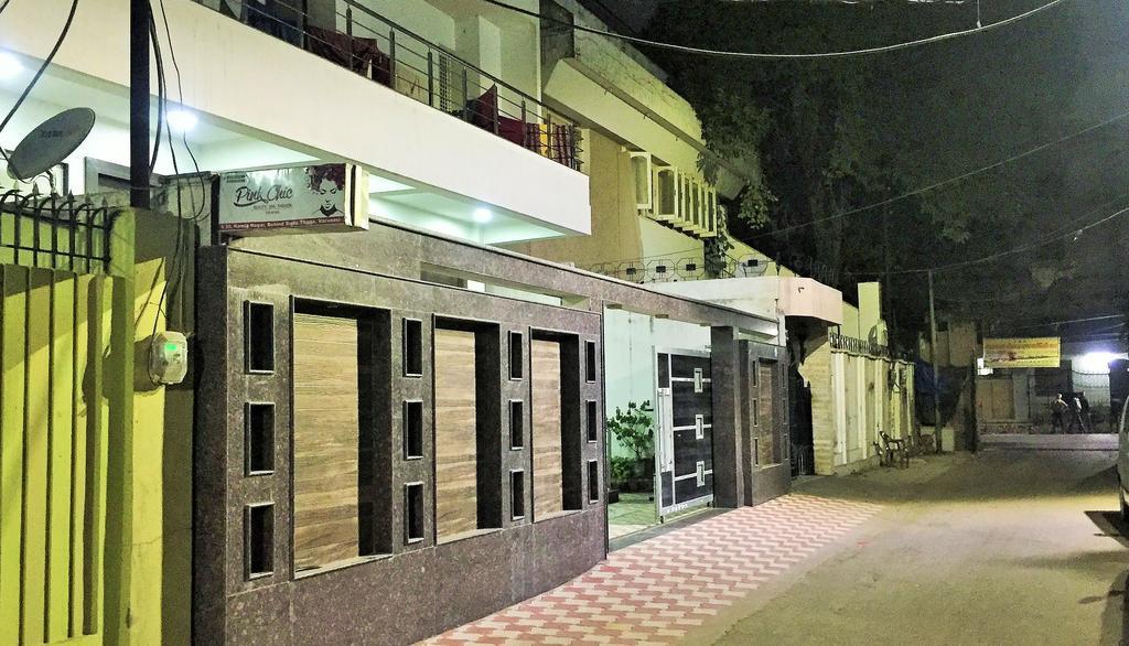 Travelling Troopers Homestay Varanasi Exterior foto