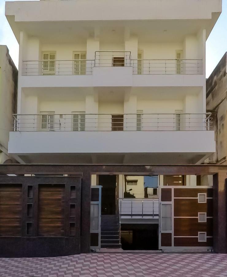 Travelling Troopers Homestay Varanasi Exterior foto
